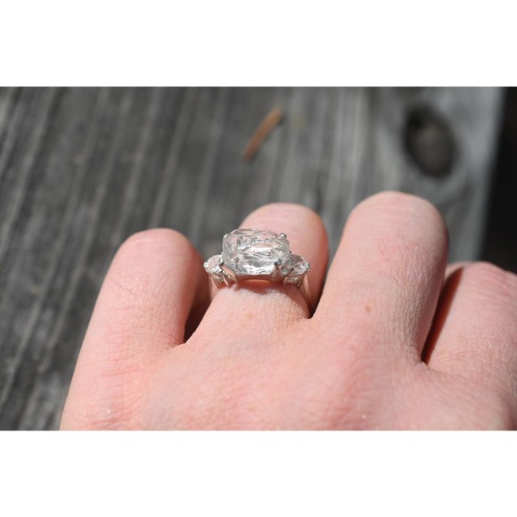 alternative raw diamond engagement rings, raw crystal ring, round or ova… - Picture 2 of 6
